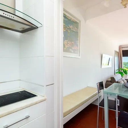 아파트 Whome | & 알부페이라